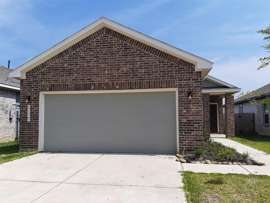 919 Redinger Ridge Drive, Houston, TX 77336