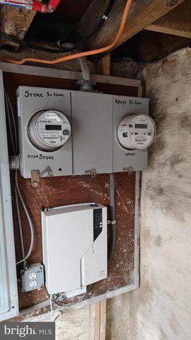 669 LONG LN, Upper Darby, PA 19082