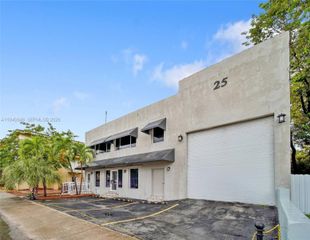 25 E 4th St, Hialeah, FL 33010
