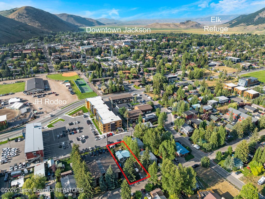 235-237 ASPEN Drive, Jackson, WY 83001 photo 3