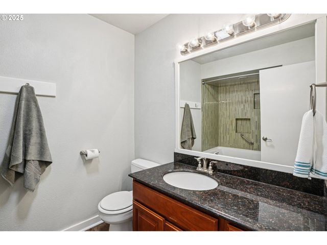 6610 Sw TERRI Ct 10, Portland, OR 97225