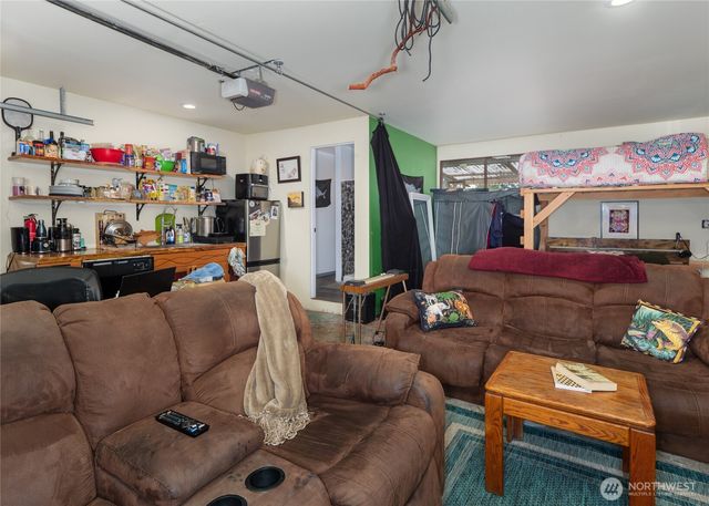 1034 W Spruce Street, Port Angeles, WA 98363