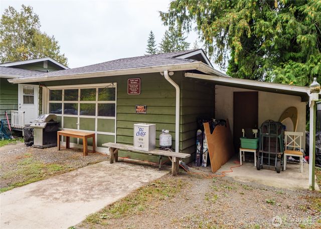 1034 W Spruce Street, Port Angeles, WA 98363