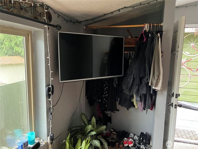 1034 W Spruce Street, Port Angeles, WA 98363