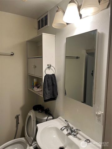 1034 W Spruce Street, Port Angeles, WA 98363