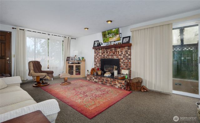 1034 W Spruce Street, Port Angeles, WA 98363