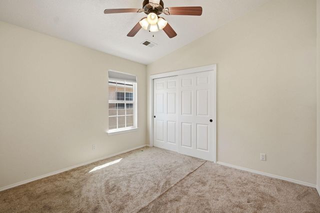10259 Country Meadows Drive NW, Albuquerque, NM 87114