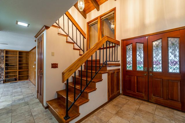 4121 W Grove Court, Visalia, CA 93291