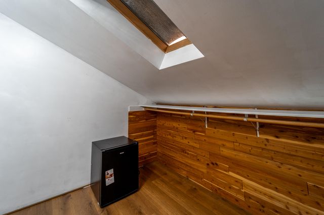 4121 W Grove Court, Visalia, CA 93291