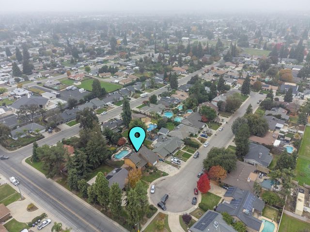 4121 W Grove Court, Visalia, CA 93291