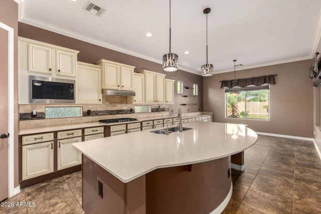 19408 W PASADENA Avenue, Litchfield Park, AZ 85340