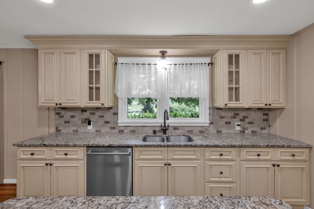15085 Columbia Hwy, Lynnville, TN 38472