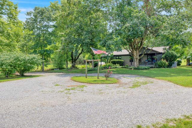 15085 Columbia Hwy, Lynnville, TN 38472