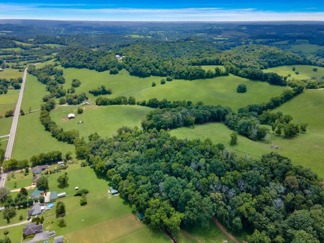 15085 Columbia Hwy, Lynnville, TN 38472