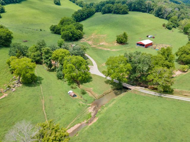 15085 Columbia Hwy, Lynnville, TN 38472