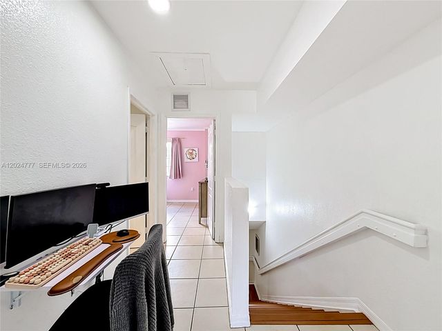 7699 W 36th Avenue 1, Hialeah, FL 33018