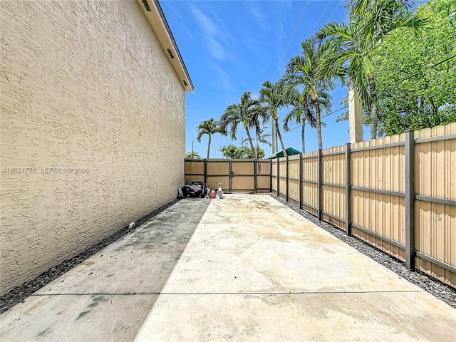 7699 W 36th Avenue 1, Hialeah, FL 33018