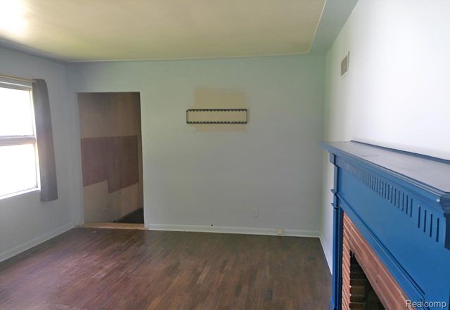 433 Crestview Street, Flushing, MI 48433