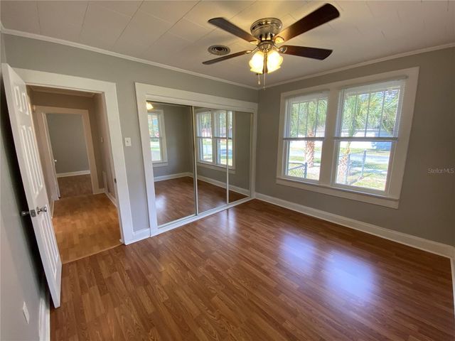 5441 18TH STREET, Zephyrhills, FL 33542