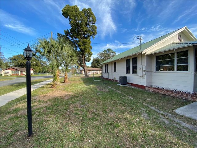 5441 18TH STREET, Zephyrhills, FL 33542