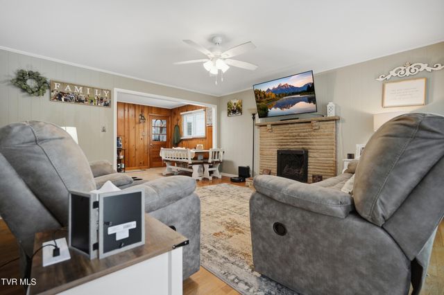 23176 Marys Chapel Road, Bristol, VA 24202