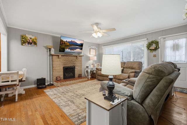 23176 Marys Chapel Road, Bristol, VA 24202