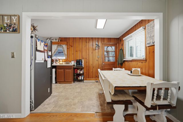 23176 Marys Chapel Road, Bristol, VA 24202