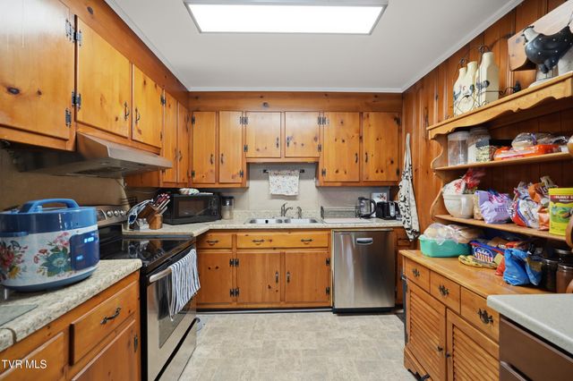 23176 Marys Chapel Road, Bristol, VA 24202