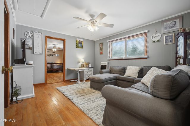 23176 Marys Chapel Road, Bristol, VA 24202