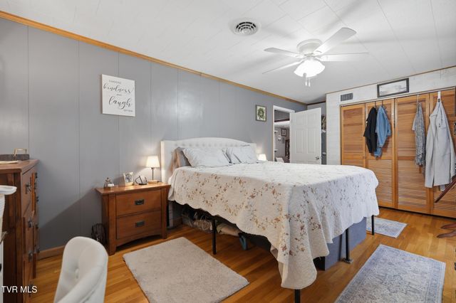 23176 Marys Chapel Road, Bristol, VA 24202