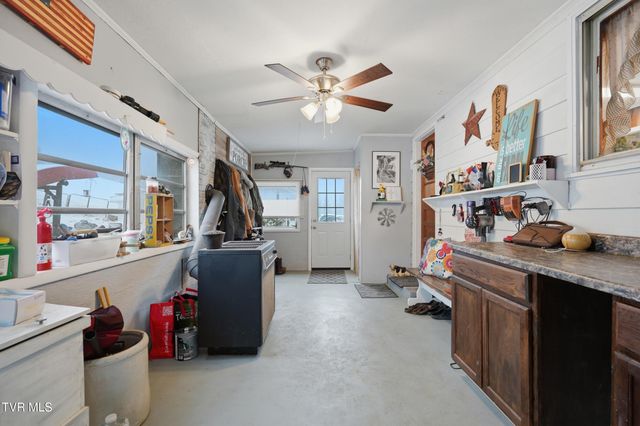 23176 Marys Chapel Road, Bristol, VA 24202