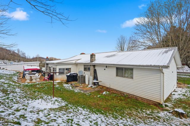 23176 Marys Chapel Road, Bristol, VA 24202