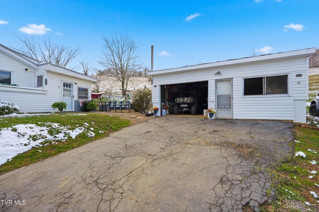 23176 Marys Chapel Road, Bristol, VA 24202