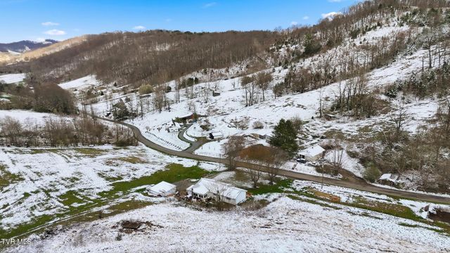 23176 Marys Chapel Road, Bristol, VA 24202