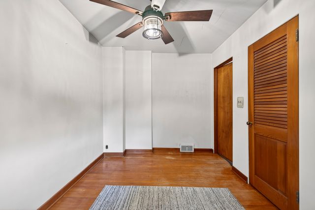 4215 OAKLANE Road, Rockford, IL 61109