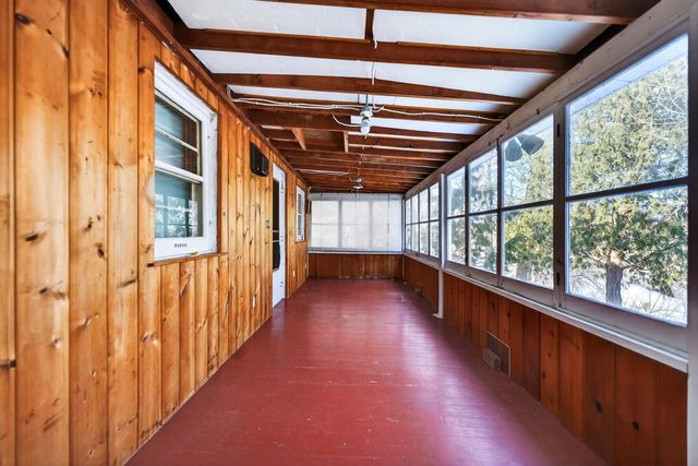 4215 OAKLANE Road, Rockford, IL 61109