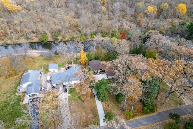 4215 OAKLANE Road, Rockford, IL 61109