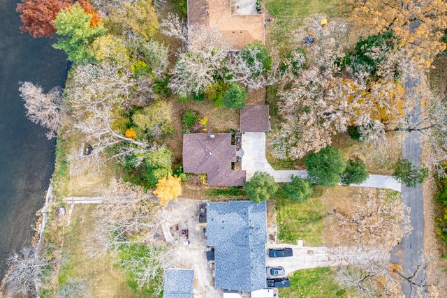 4215 OAKLANE Road, Rockford, IL 61109