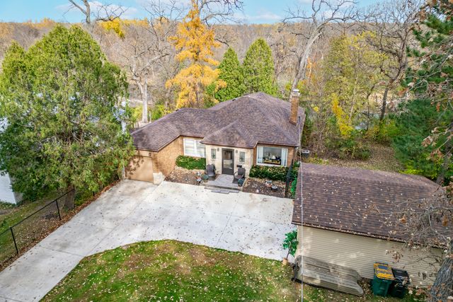 4215 OAKLANE Road, Rockford, IL 61109