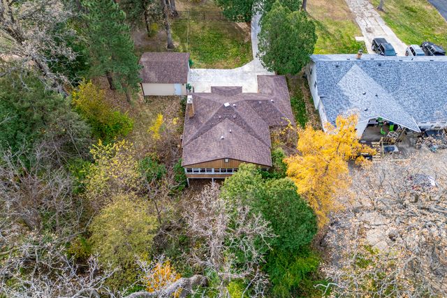 4215 OAKLANE Road, Rockford, IL 61109