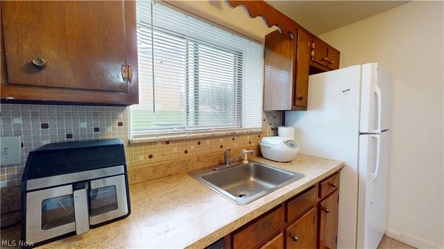 5200 Royalton Road C4, North Royalton, OH 44133