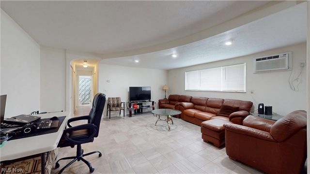 5200 Royalton Road C4, North Royalton, OH 44133