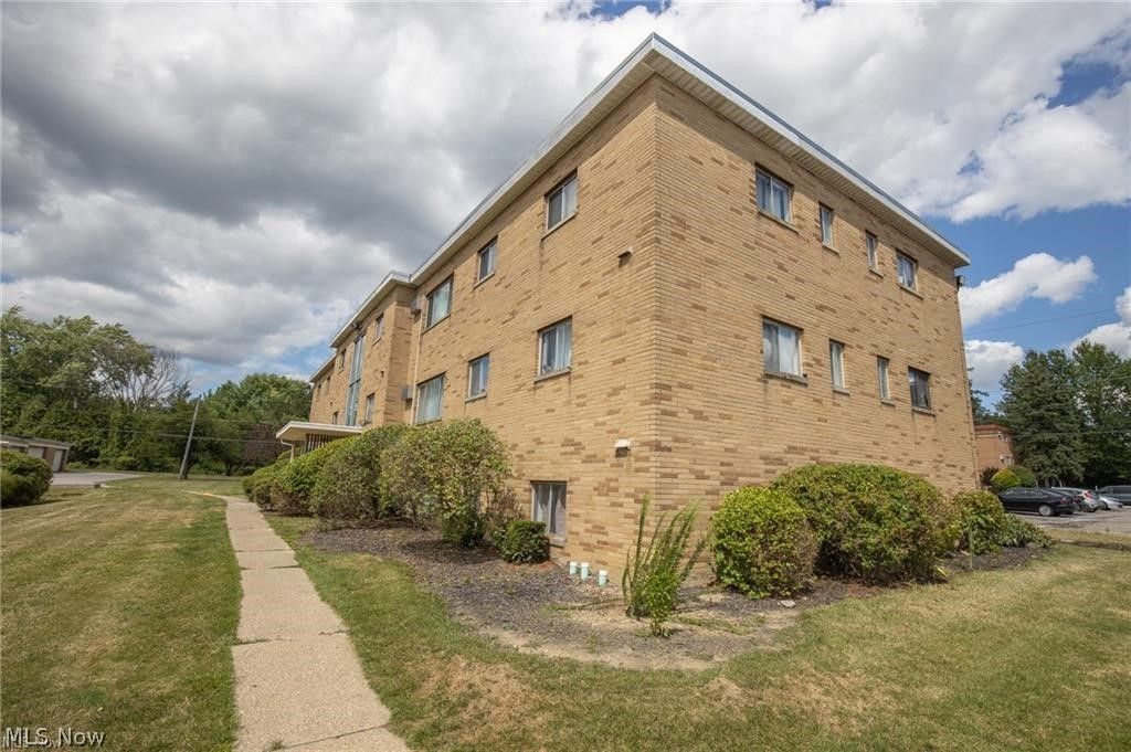 5200 Royalton Road C4, North Royalton, OH 44133
