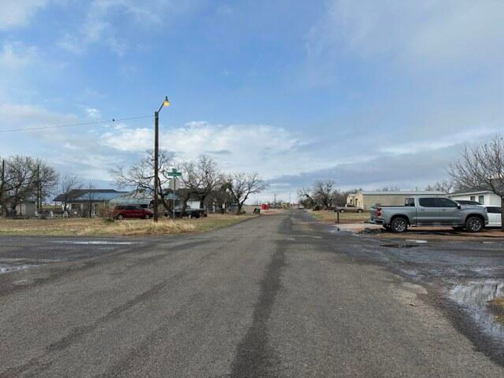 Image 4 of property listing at 2930 Waco Street, San Angelo, TX 76901