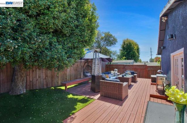 2468 Maxwell, Oakland, CA 94601