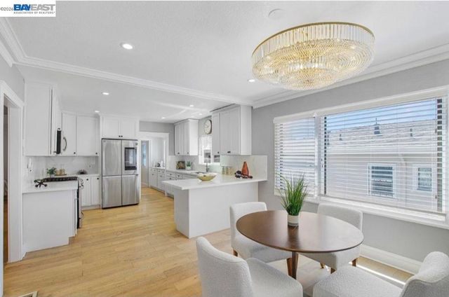 2468 Maxwell, Oakland, CA 94601