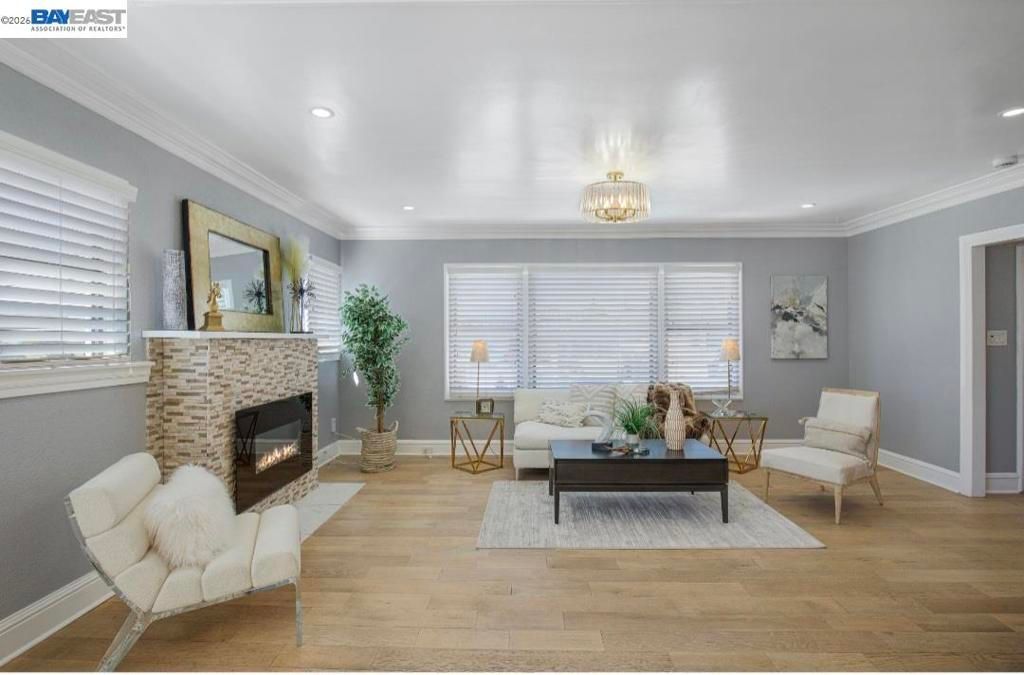 2468 Maxwell, Oakland, CA 94601