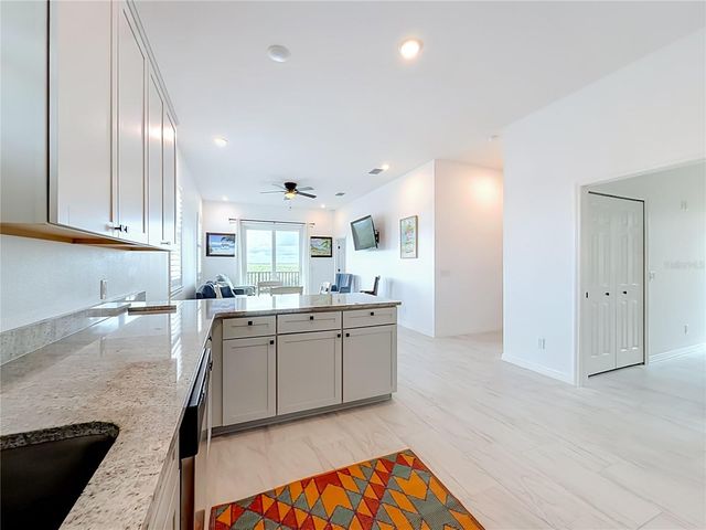 1625 S WALLACE POINT, Crystal River, FL 34429
