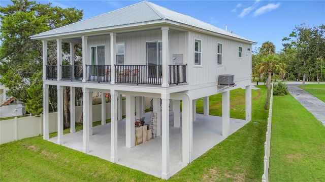 1625 S WALLACE POINT, Crystal River, FL 34429