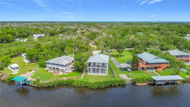 1625 S WALLACE POINT, Crystal River, FL 34429